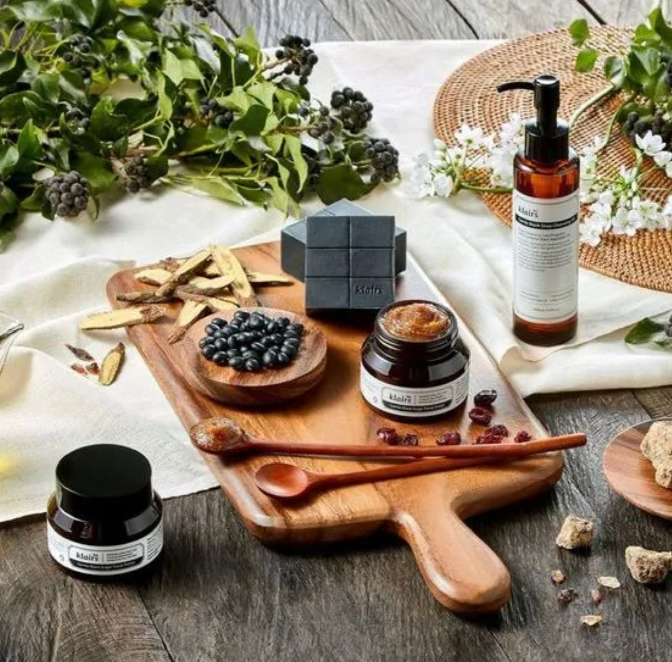 Klairs Gentle Black Deep Cleansing Oil