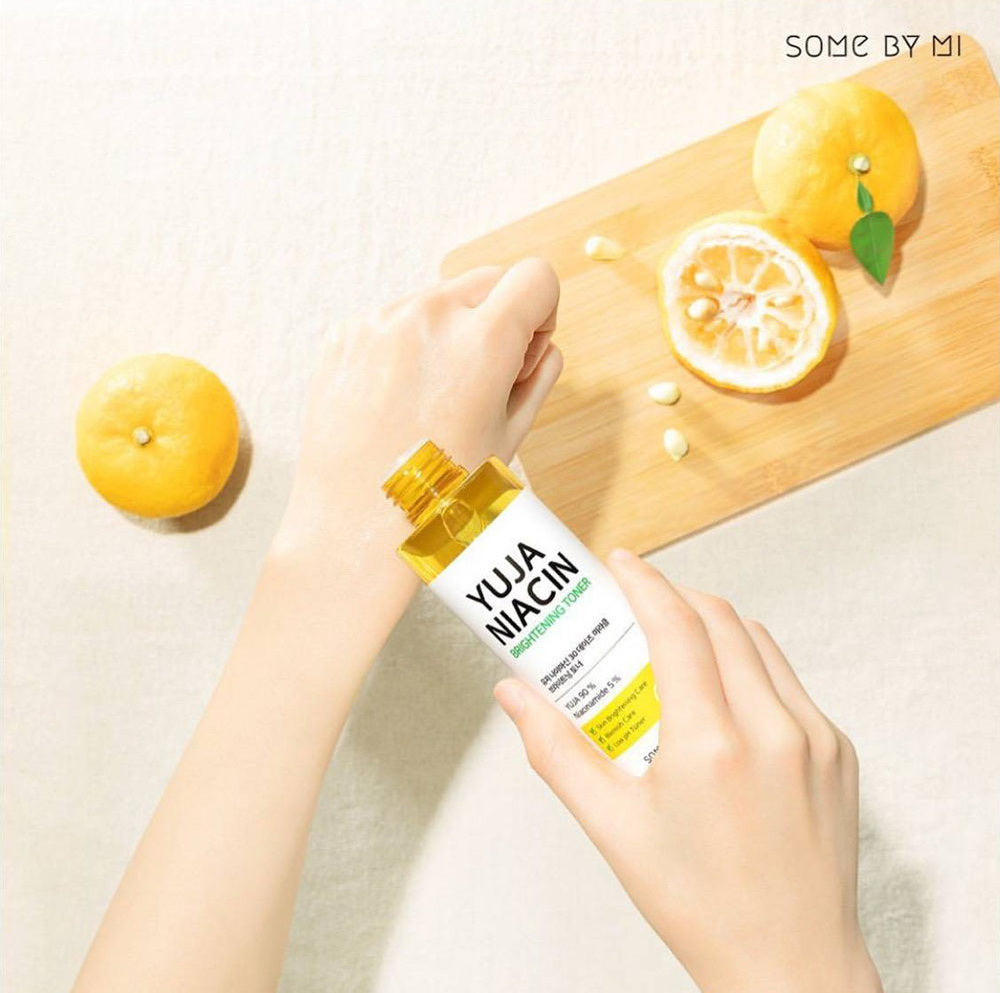 SomeByMi Yuja Niacin Miracle Brightening Toner